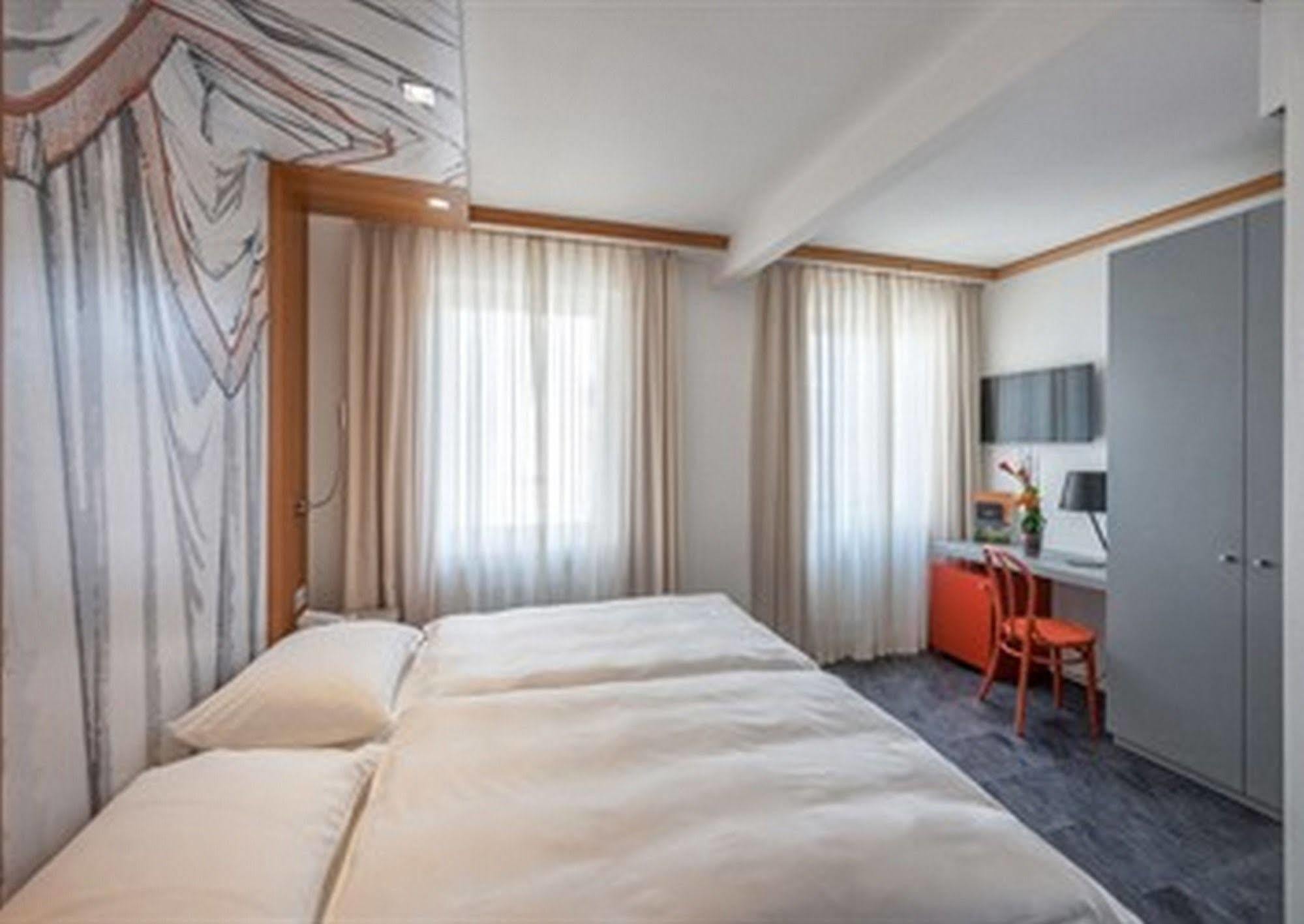 Albergo Carcani Ascona Exterior foto